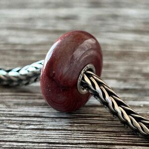 TROLLBEADS Mookaite Natural Gemstone LAA 925S Maroon & Pale Pink